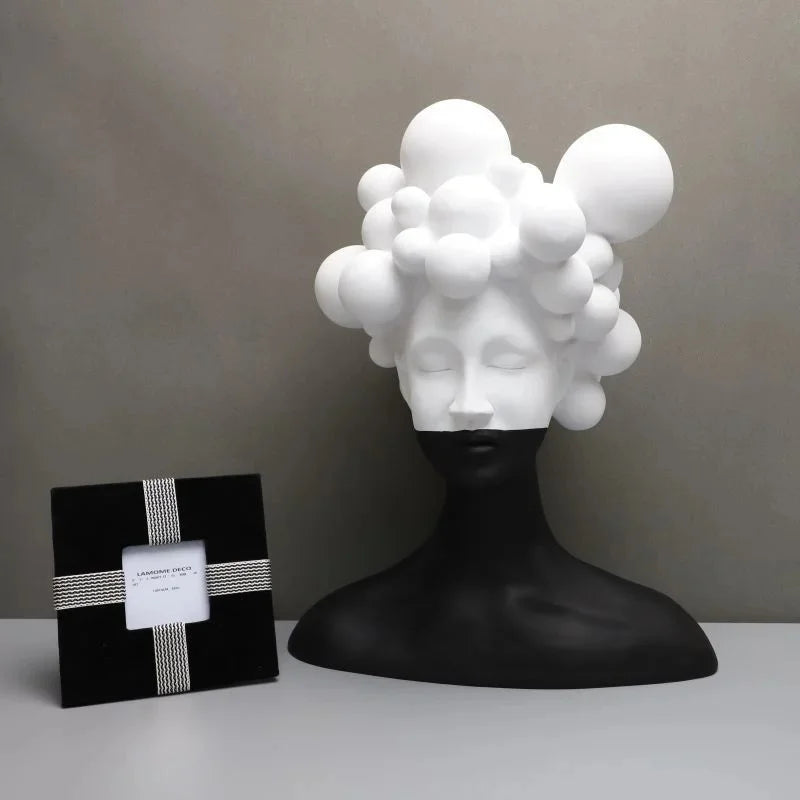 Abstrakte Mädchen mit Bubble-Haar-Design