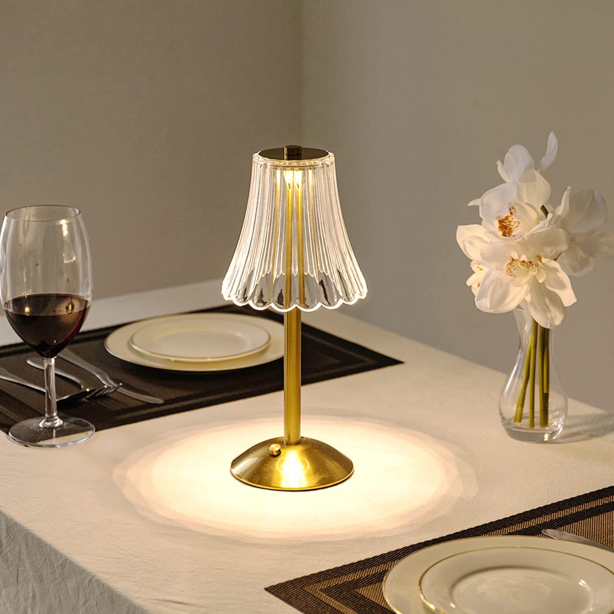 Garduru Elegante Kristall-Tischlampe | Goldenes Design | Stimmungsvolle Beleuchtung