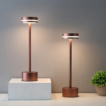 Garduru | Design Tischlampe - Kabellos aufladbar - Schaffen Sie Atmosphäre mit nur einer Berührung