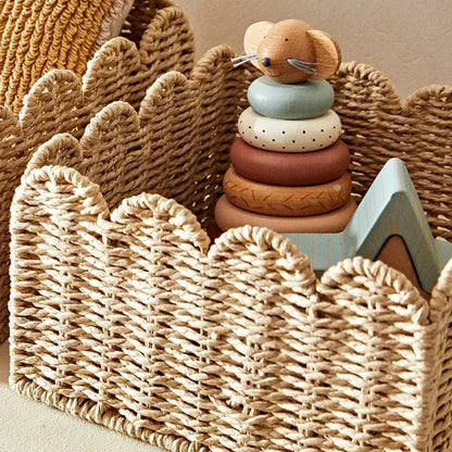 WillowNest – Handgewebter Weidenlagerkorb mit Wellenrand in drei Größen