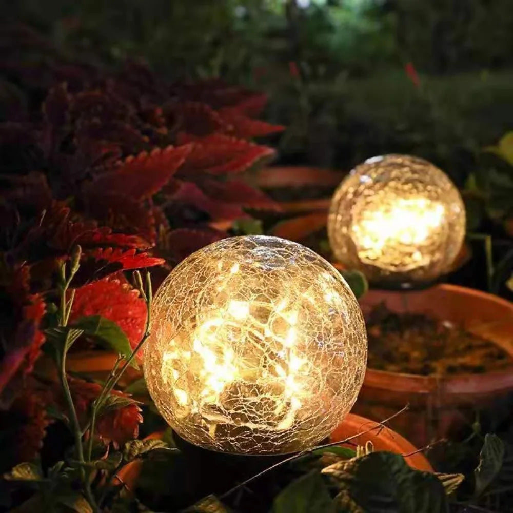 Solar Gartenlampe - Elegante Außenbeleuchtung für Zuhause und Patio-Ambiente