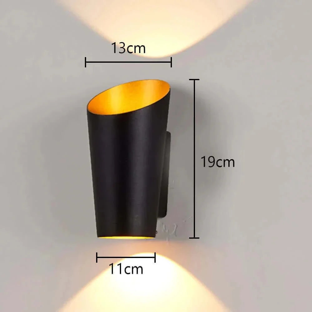 Moderne Minimalistische Nordische Wandlampe Mit Goldenem Glühen