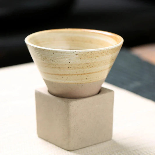 Royaleva Vintage Espresso Tassen - Handgefertigte Kegelform mit Keramikhalter