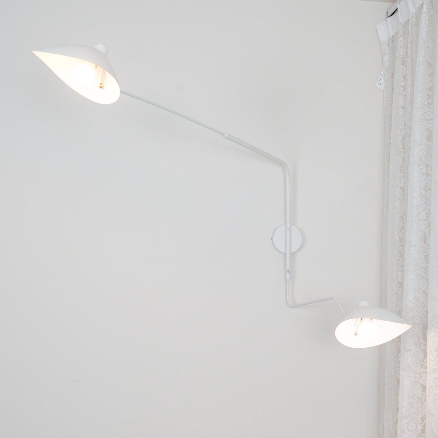 Garduru Mouille Einarmige Wandlampe – Ikonisches Design der 1950er Jahre mit verstellbarem Arm