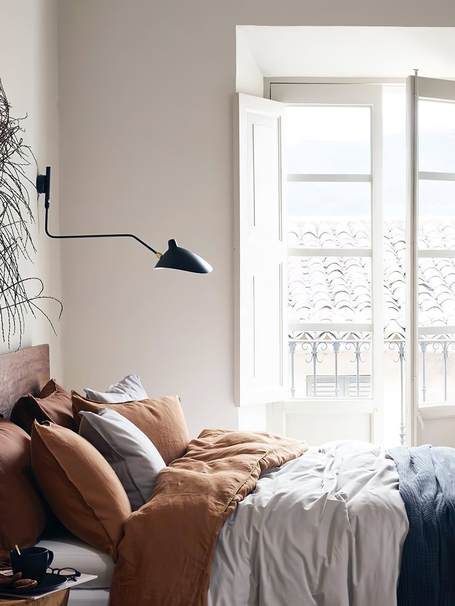 Garduru Mouille Einarmige Wandlampe – Ikonisches Design der 1950er Jahre mit verstellbarem Arm