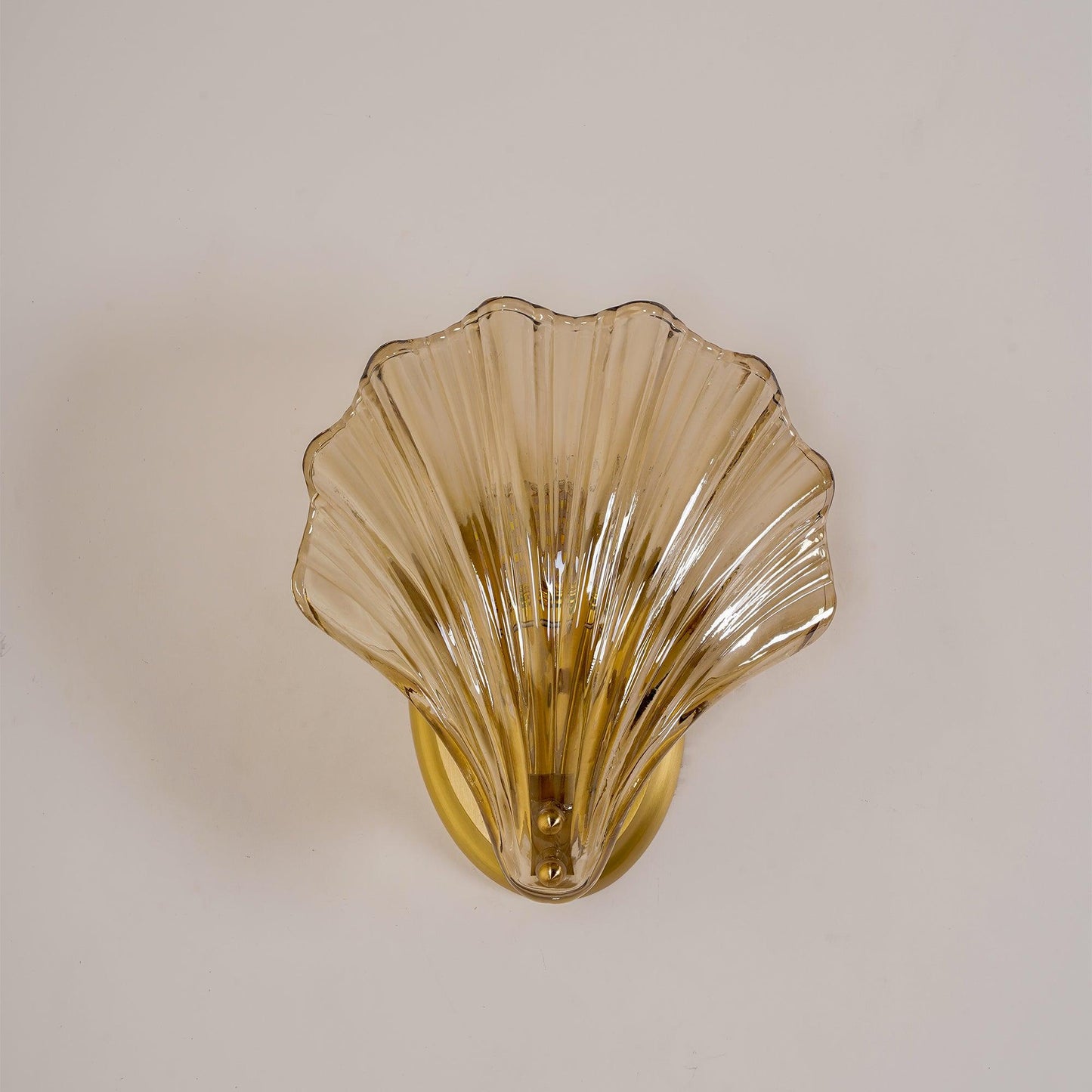 Garduru Wandleuchte – Elegante küsteninspiriertes Messing- und Glaswandlicht