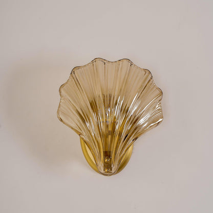 Garduru Wandleuchte – Elegante küsteninspiriertes Messing- und Glaswandlicht