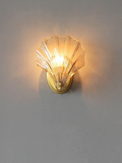 Garduru Wandleuchte – Elegante küsteninspiriertes Messing- und Glaswandlicht