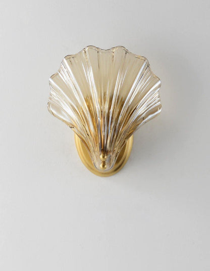 Garduru Wandleuchte – Elegante küsteninspiriertes Messing- und Glaswandlicht