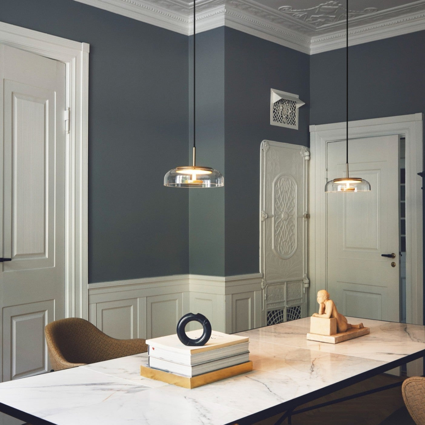 Suspension LED Solar – Modernes Licht aus Messing und Glas für elegantes Interieur