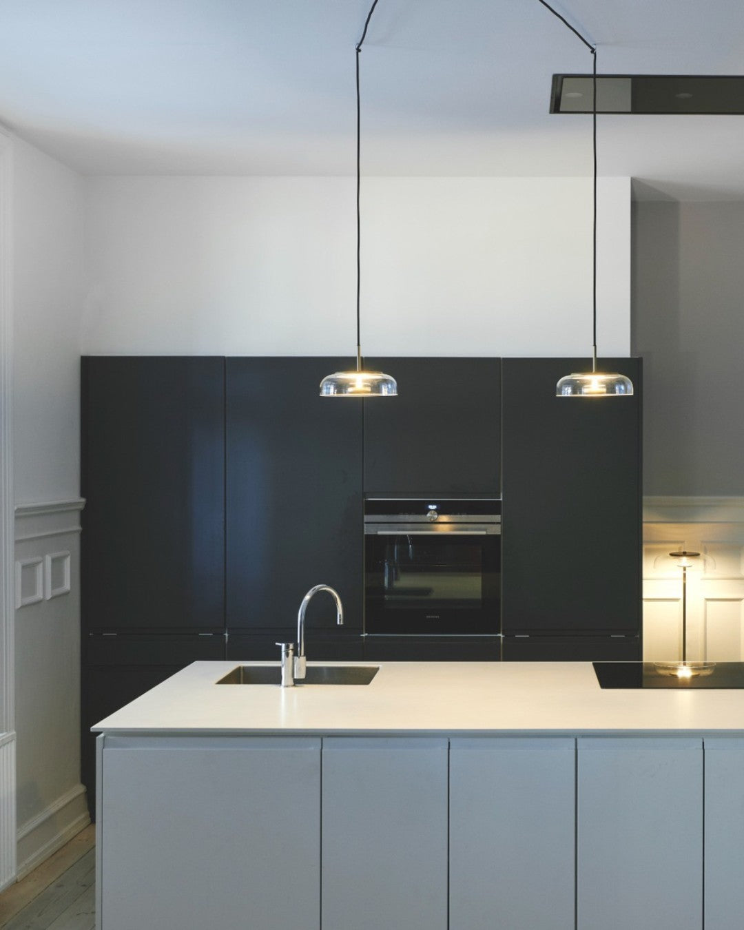 Garduru Pendelleuchte – Elegante Messing- und Glas-LED-Hängelampe