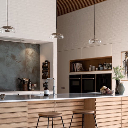 Suspension LED Solar – Modernes Licht aus Messing und Glas für elegantes Interieur