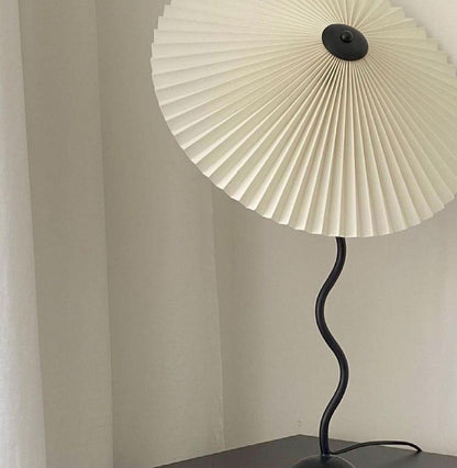 Tischlampe Squiggle – Moderne Lampe mit gewelltem Design für Wohnzimmer, Schlafzimmer und Büro