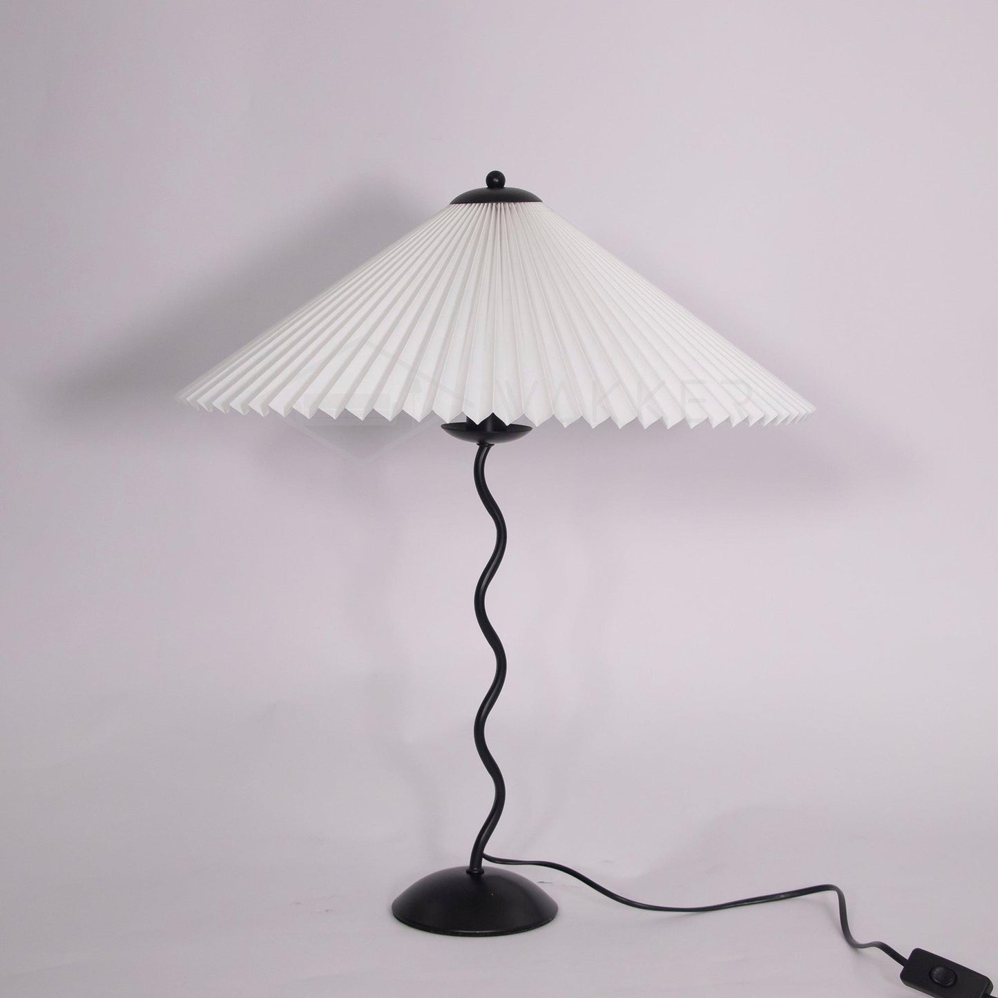 Tischlampe Squiggle – Moderne Lampe mit gewelltem Design für Wohnzimmer, Schlafzimmer und Büro