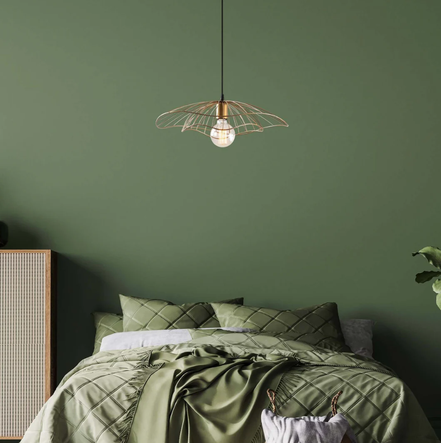 Aufhängung Pétale Dorée – Elegante Leuchte mit floralem Design