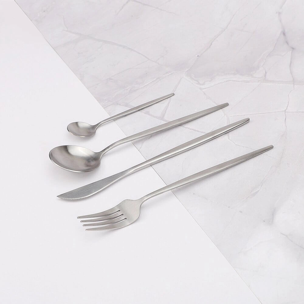 Garduru Minimalistisches Edelstahl Besteckset für Ihr Zuhause