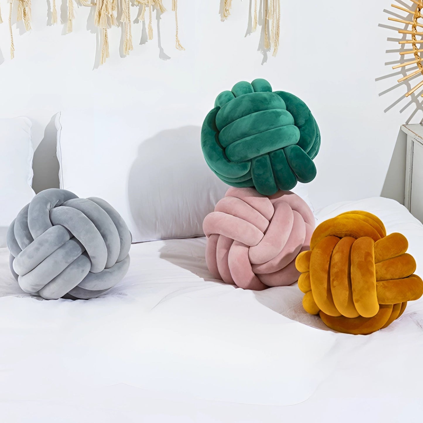 Garduru Samtkissen im Knotendesign – Stilvolle Dekoration