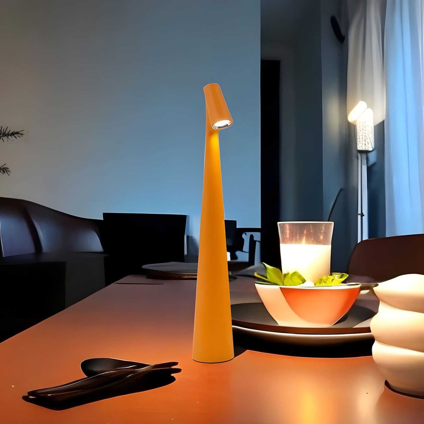 LumiSlim – Stilvolle dimmbare Tischlampe mit raffinierter Eleganz
