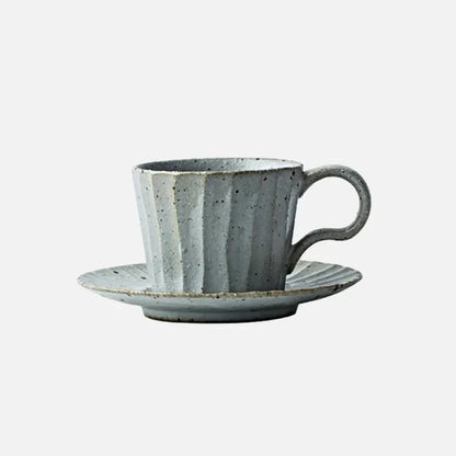 TerraCharm - Kaffeetasse mit Untertasse im handgefertigten Design