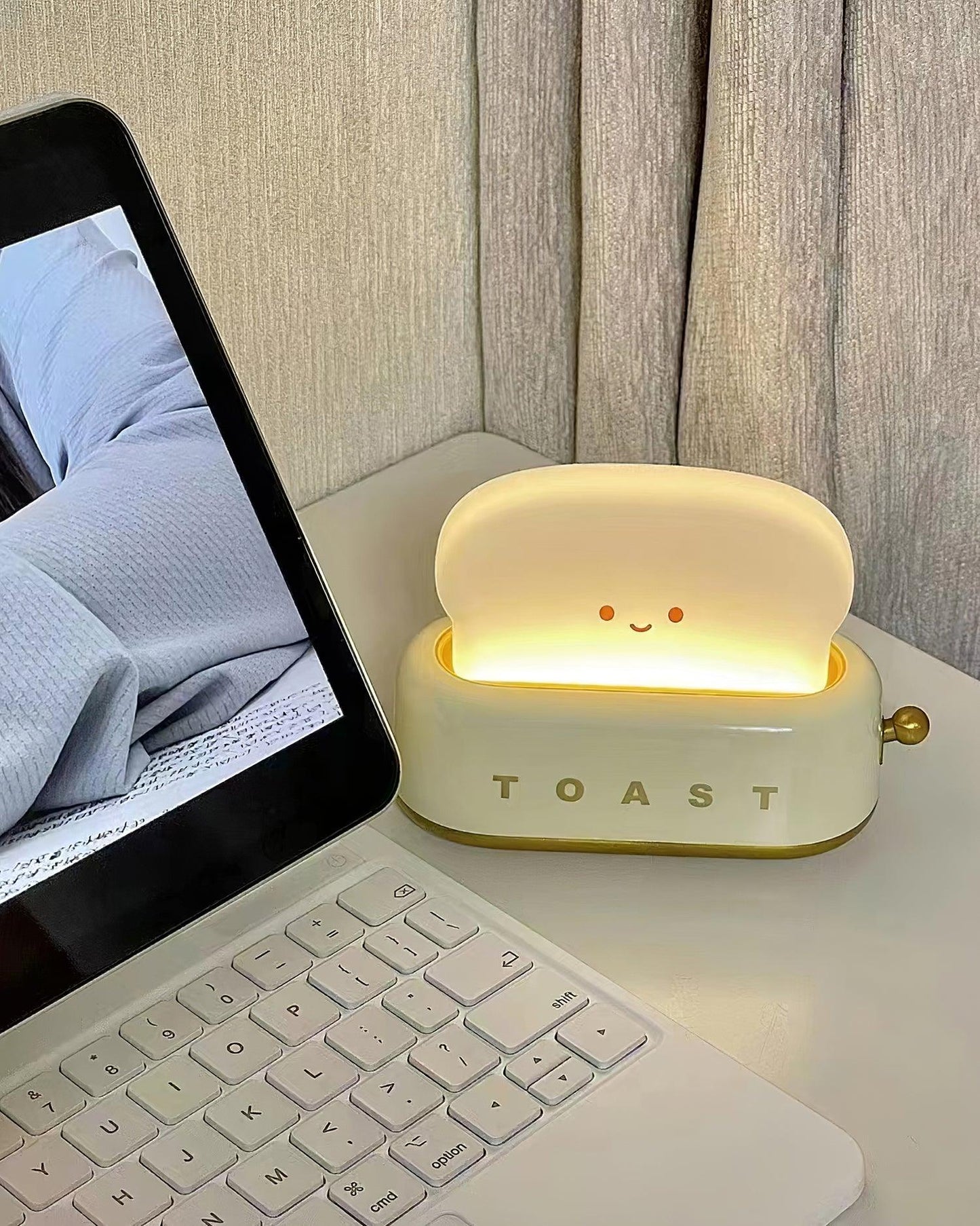 Garduru Lampe – Tragbare Brot-Toast Cartoon LED Nachtlampe