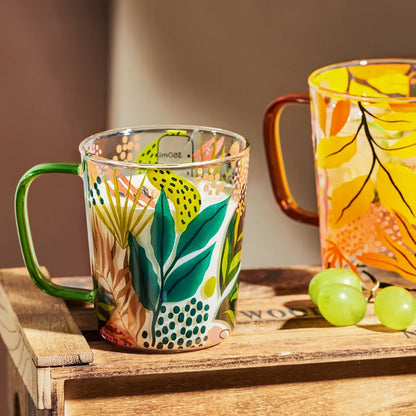 TropicalSip - Glas-Tasse mit kontrastierendem Griff und farbigem Druck