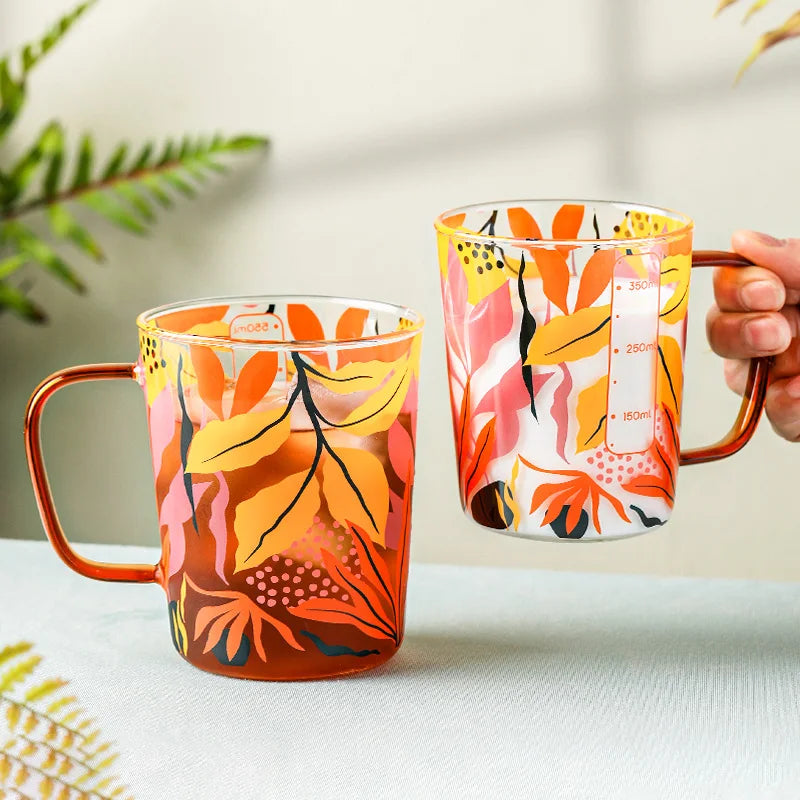 TropicalSip - Glas-Tasse mit kontrastierendem Griff und farbigem Druck
