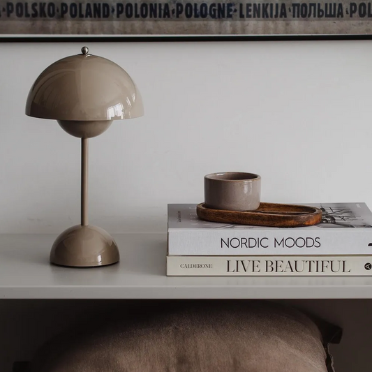 Garduru V2 Tischlampe – Ikonisches Mid-Century-Design, neu interpretiert
