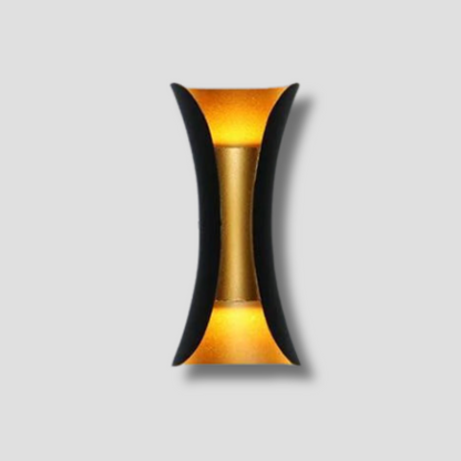 Moderne wasserdichte Wandlampe für den Außenbereich | AquaGlow