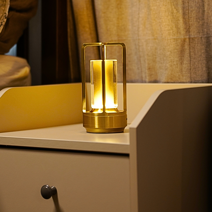 Crystal Glow Laterne – Wiederaufladbare, dimmbare LED Lampe mit Fernbedienung für moderne Innenräume