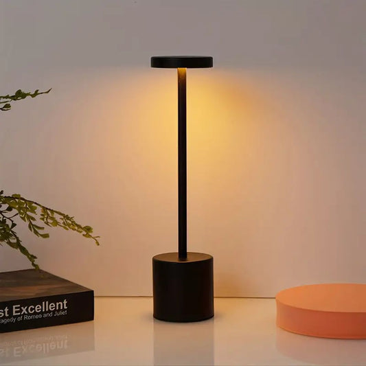 Chloe Moderne Stil LED Schreibtischlampe