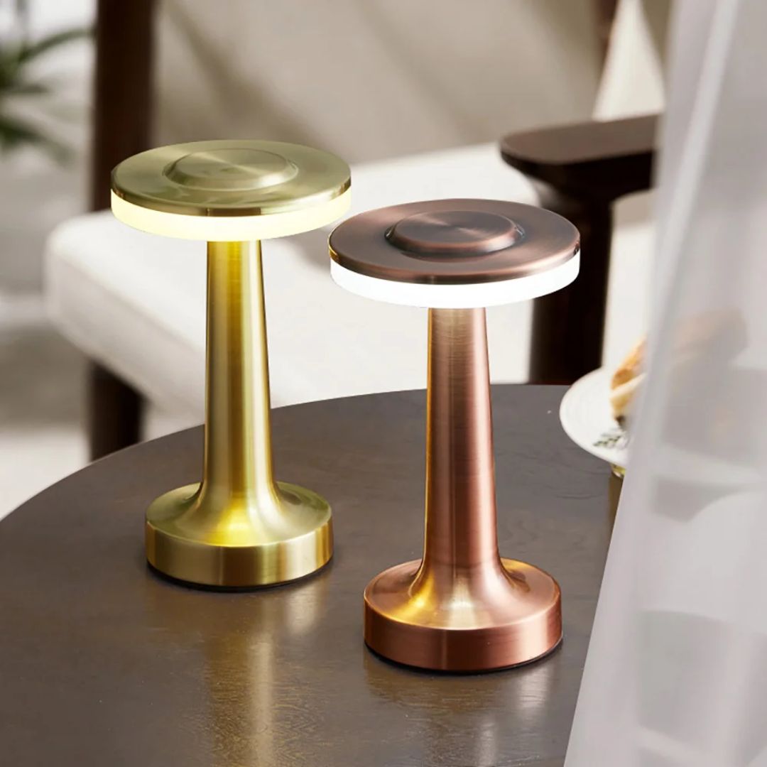 Faith Retro Stehlampe