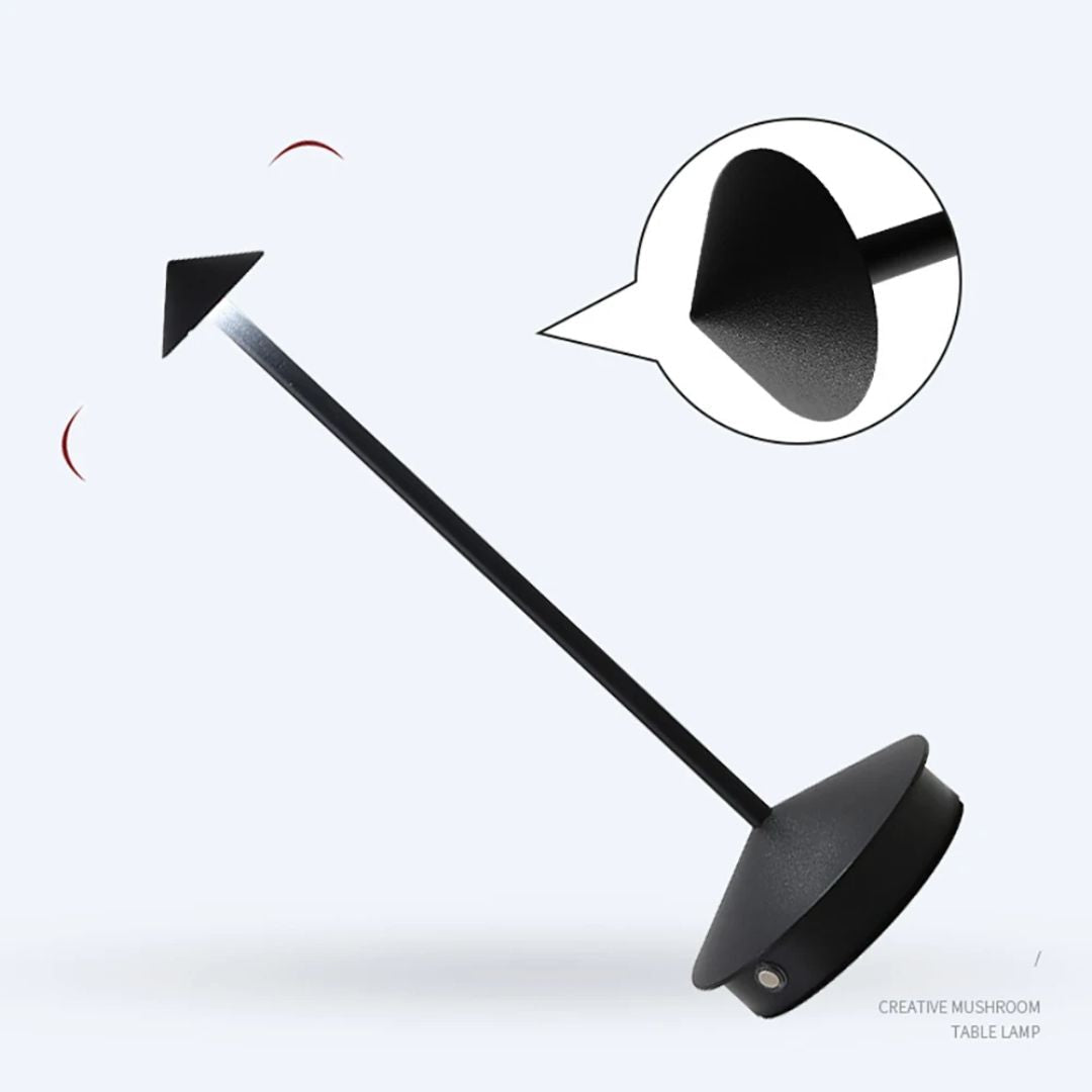 Carlyn Arrow LED Tischlampe