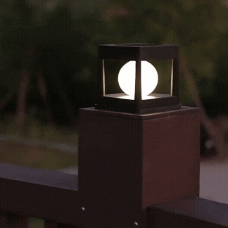 Royelux Solar Post Cap Light - Wasserdichte LED Zaun- & Terrassenlampe
