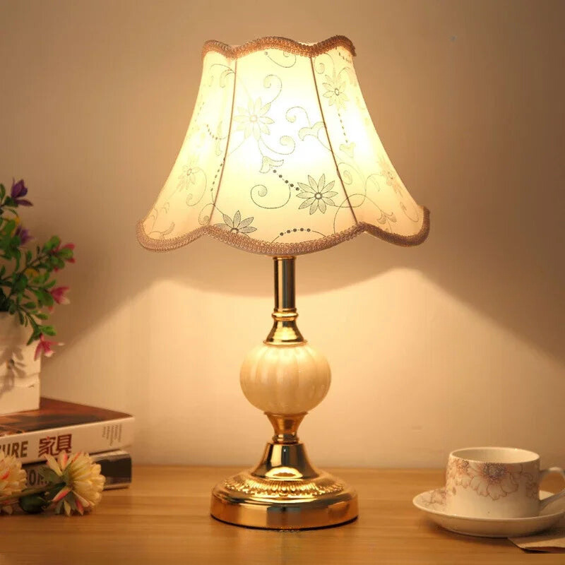 VINTAGENORDIK – NORDISCHE VINTAGE TISCHLAMPE FÜR GEMÜTLICHE ELEGANZ