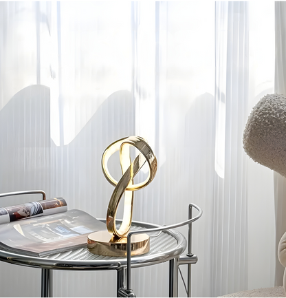 Elegante Tischlampe Gold aus Metall | LuxeGlow