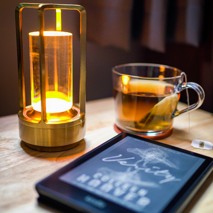 Crystal Glow Laterne – Wiederaufladbare, dimmbare LED Lampe mit Fernbedienung für moderne Innenräume