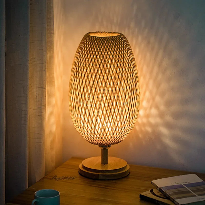 Vintage Bambooleuchte für Wohnkultur und Bürolampe