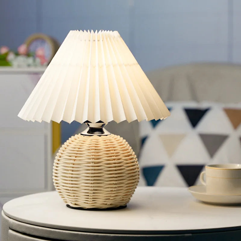 Rattanlampe - Vintage Falten Tischlampe für Wohnzimmer & Nachttischdekoration