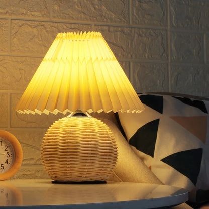 Rattanlampe - Vintage Falten Tischlampe für Wohnzimmer & Nachttischdekoration