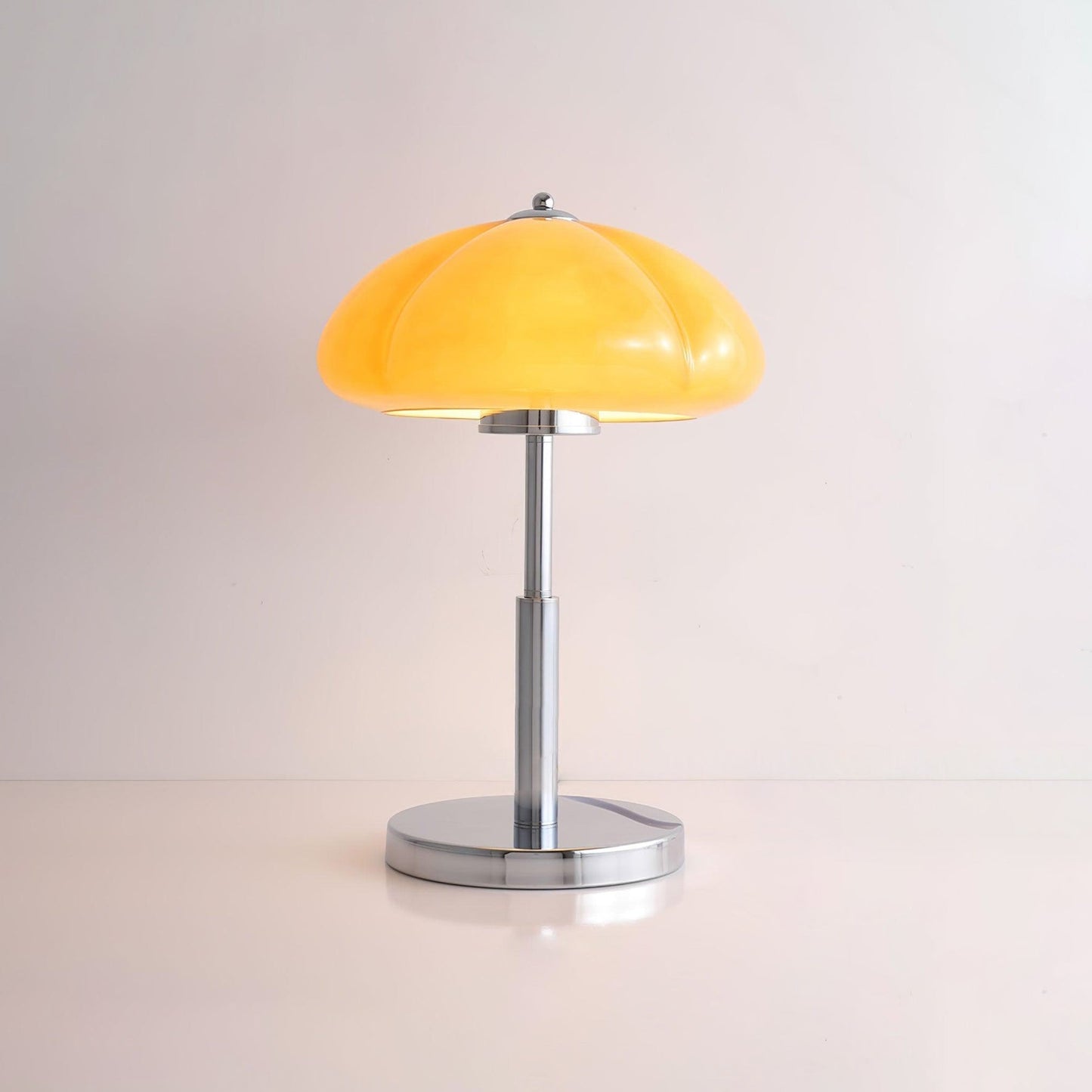 Tischlampe Pilz Bauhaus – Modernes Design mit Amberglas-Schirm