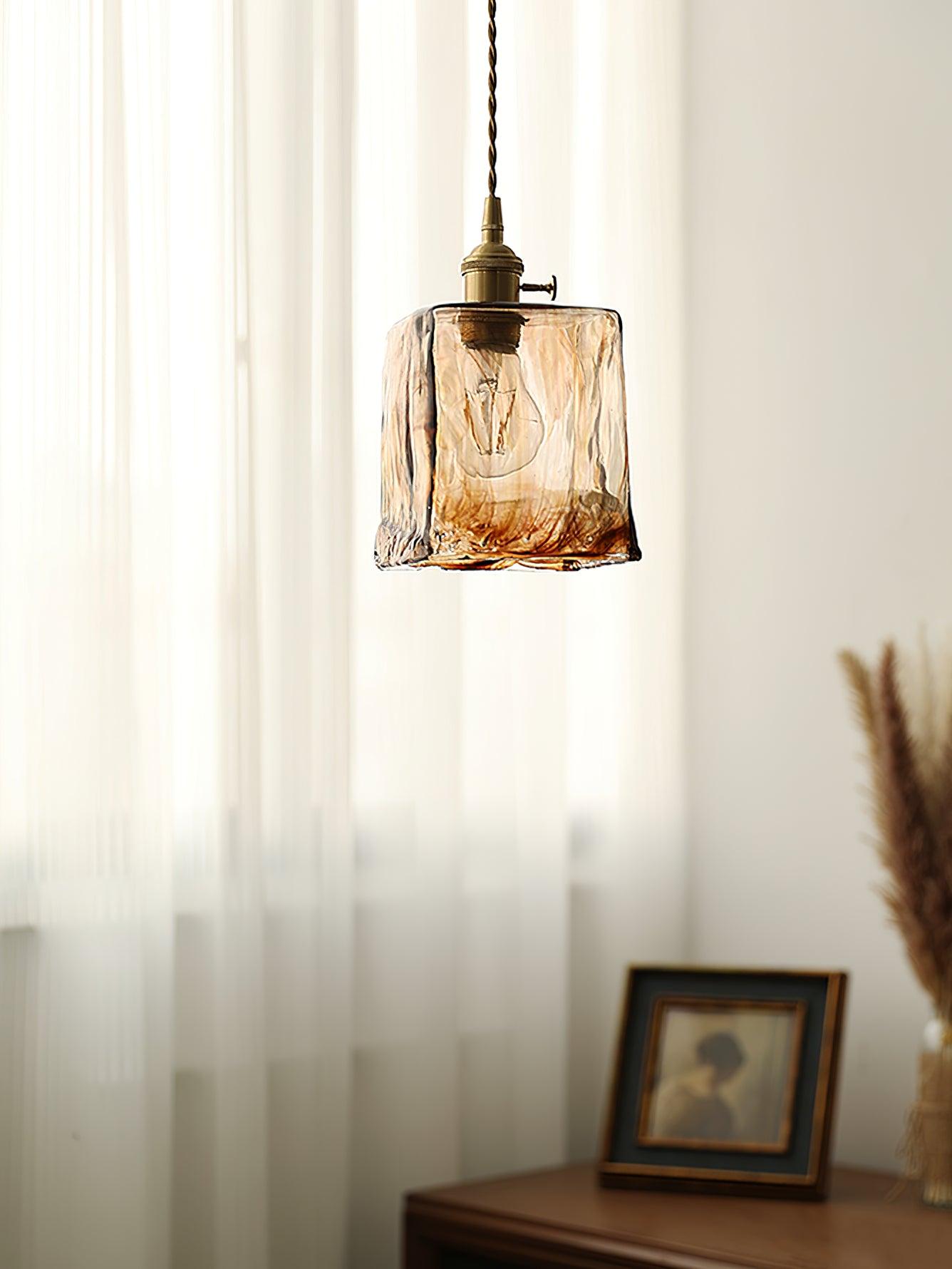 Garduru Braune Glas Pendelleuchte – Klassische Messing- und Metall-Deckenlampe