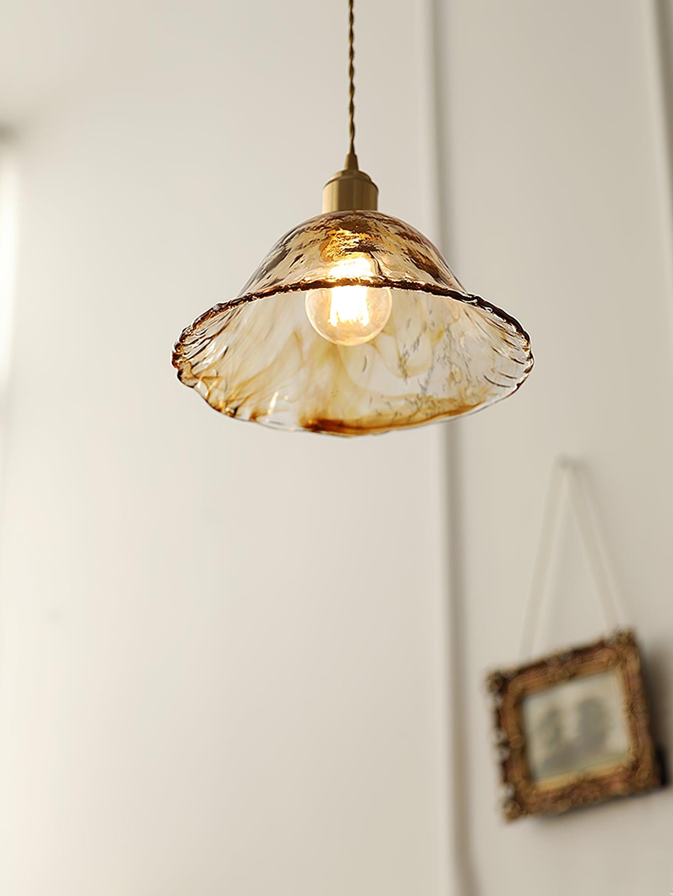 Garduru Braune Glas Pendelleuchte – Klassische Messing- und Metall-Deckenlampe