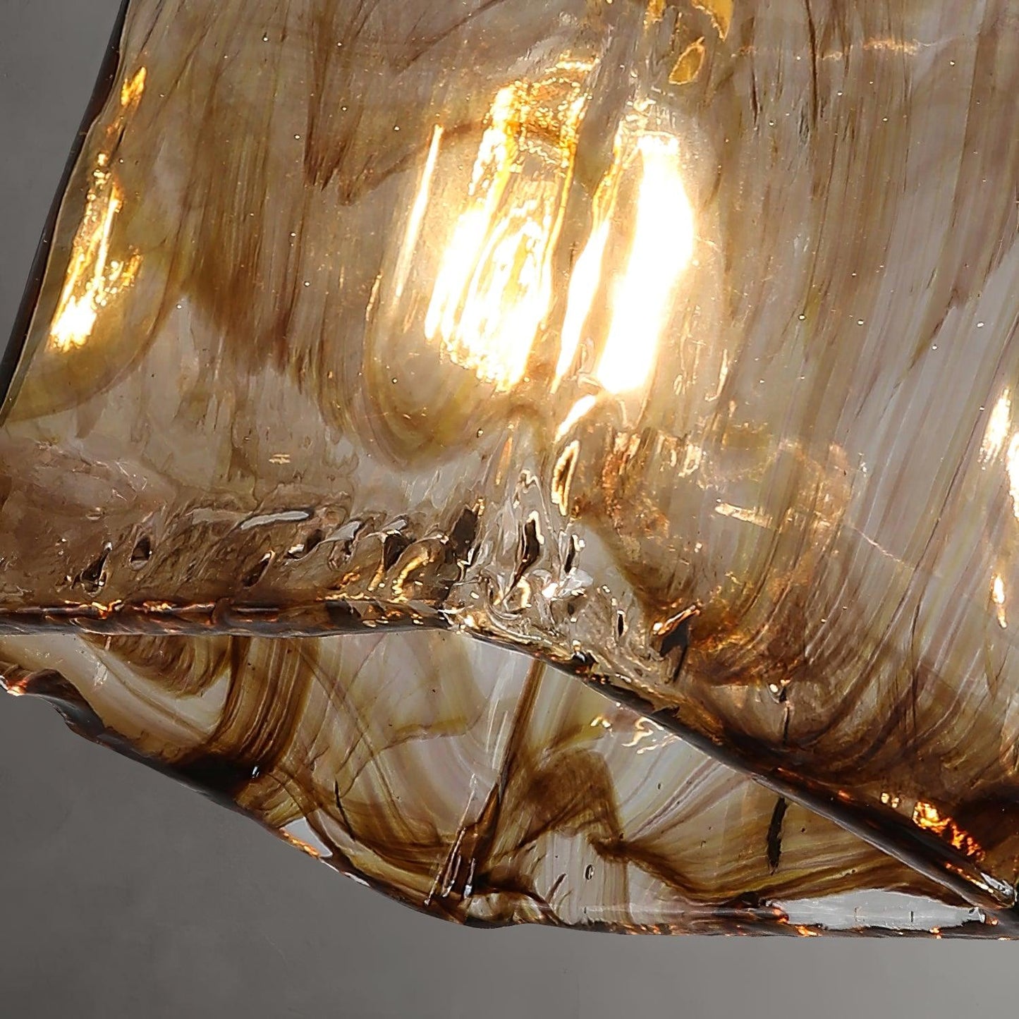 Garduru Braune Glas Pendelleuchte – Klassische Messing- und Metall-Deckenlampe