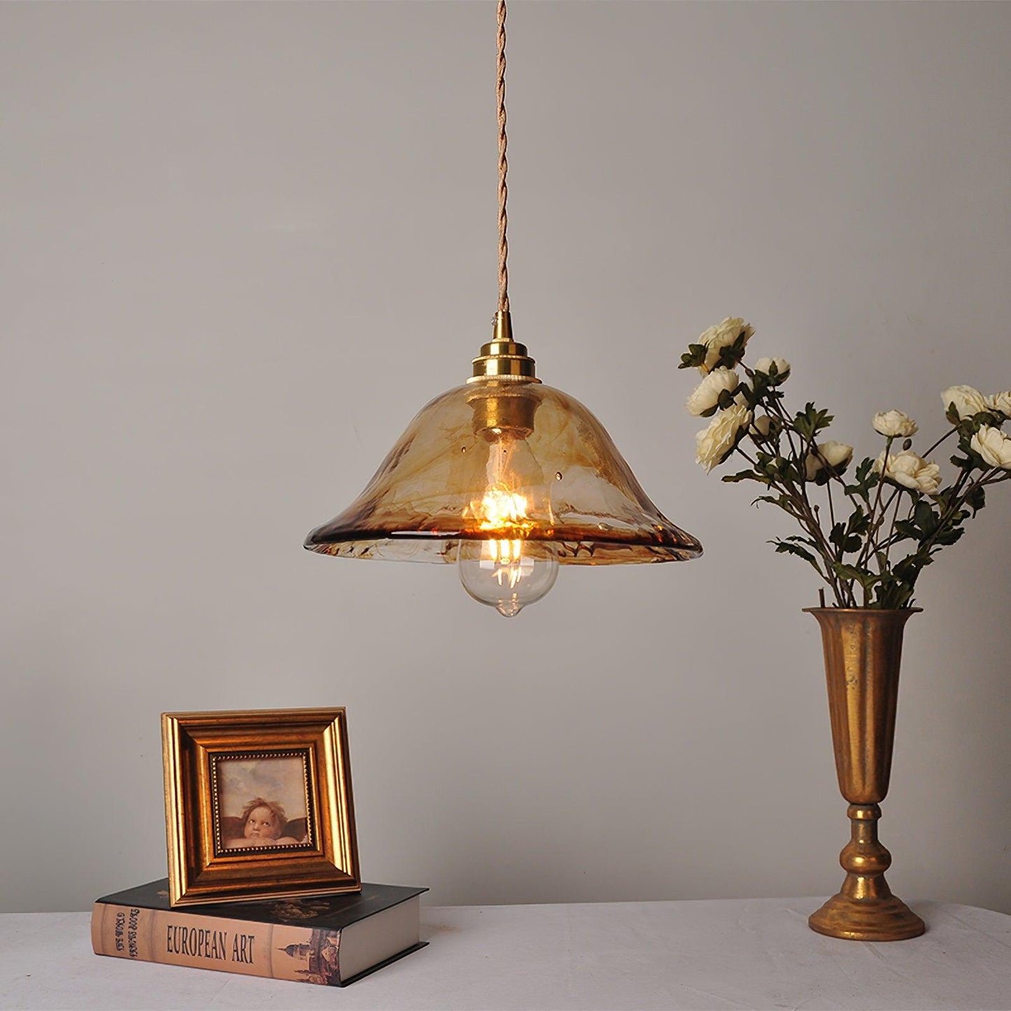 Garduru Braune Glas Pendelleuchte – Klassische Messing- und Metall-Deckenlampe