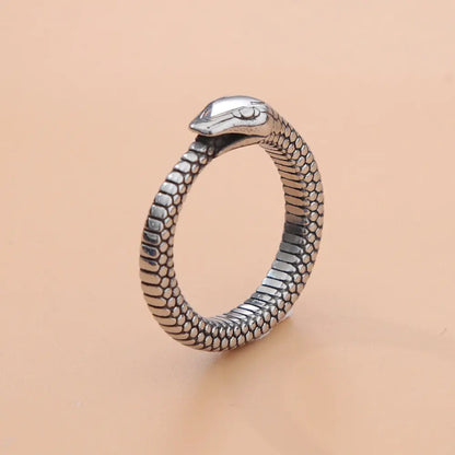 Retro Norse Mythologie Ring – Ouroboros Design – Punk Stil aus Edelstahl