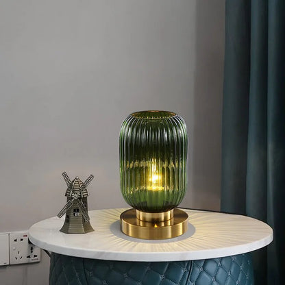 Elegante Tischlampe aus Glas und Eisen mit E27 Lampenfassung