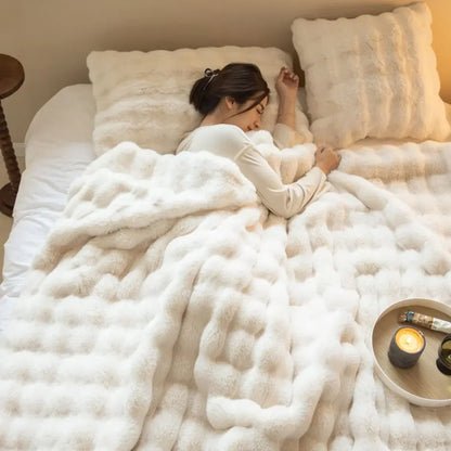 Plaid WarmWol – Ultra-weiche Fleece-Decke, außergewöhnliche Wärme für alle Jahreszeiten
