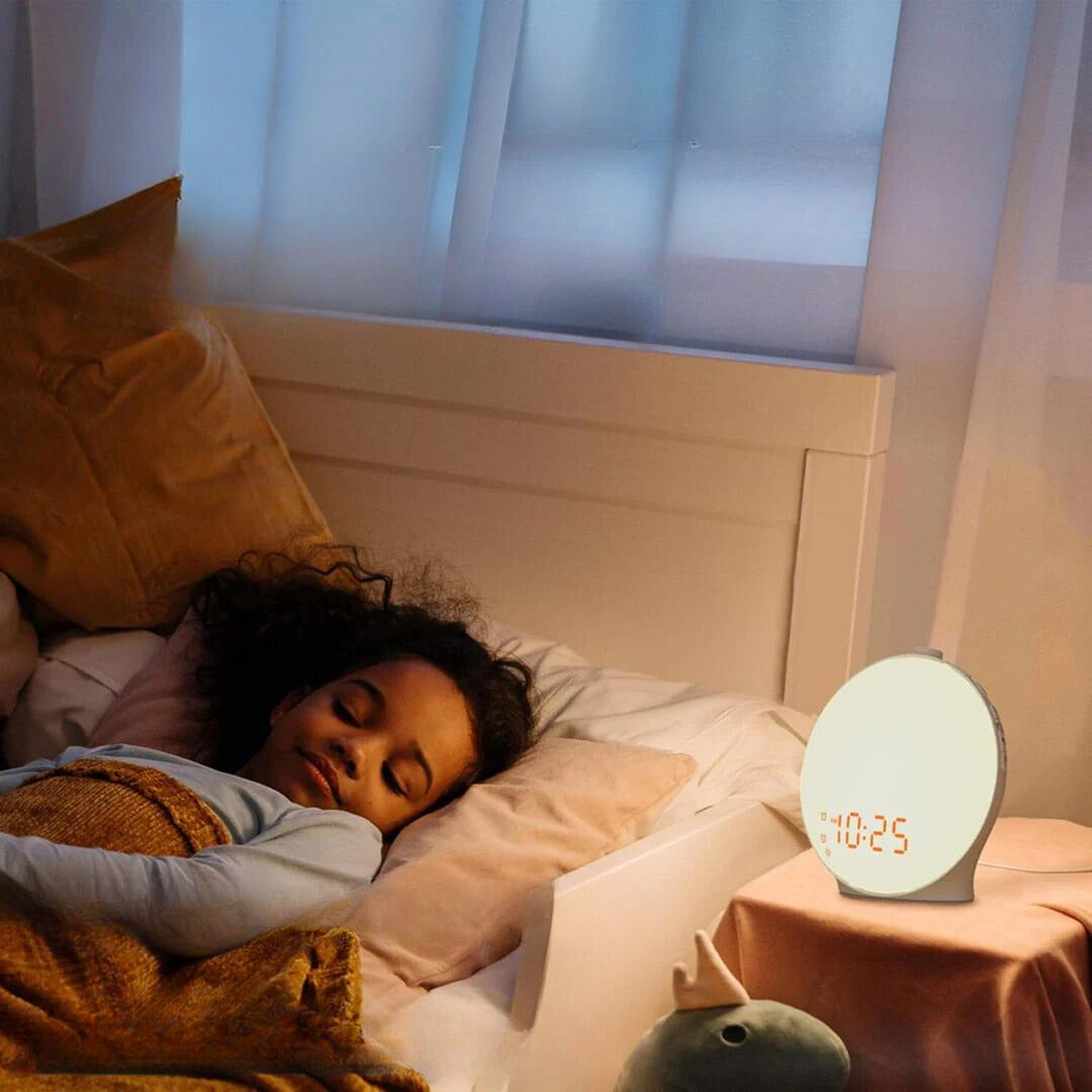 AuroraGlow – Luxus-Weckerlampe mit Sonnenaufgangssimulation und beruhigender Stimmungsbeleuchtung