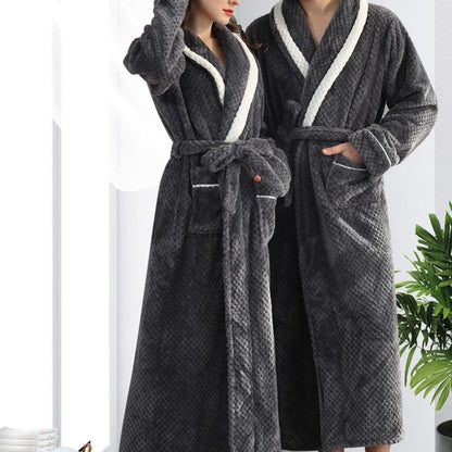 Dicker Fleece-Pyjama, bequemer Bademantel