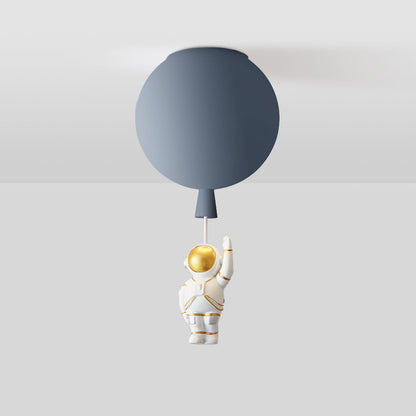 Moderne LED Lampe Mond Astronaut - Einzigartige Hängelampe für das Schlafzimmer
